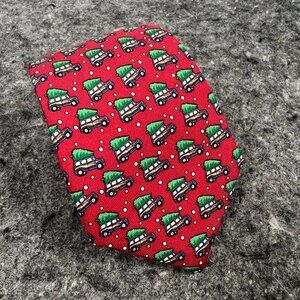 Vineyard Vines Boys / Short Mens Tie Red Christmas Woody & Tree Truck ~49"
